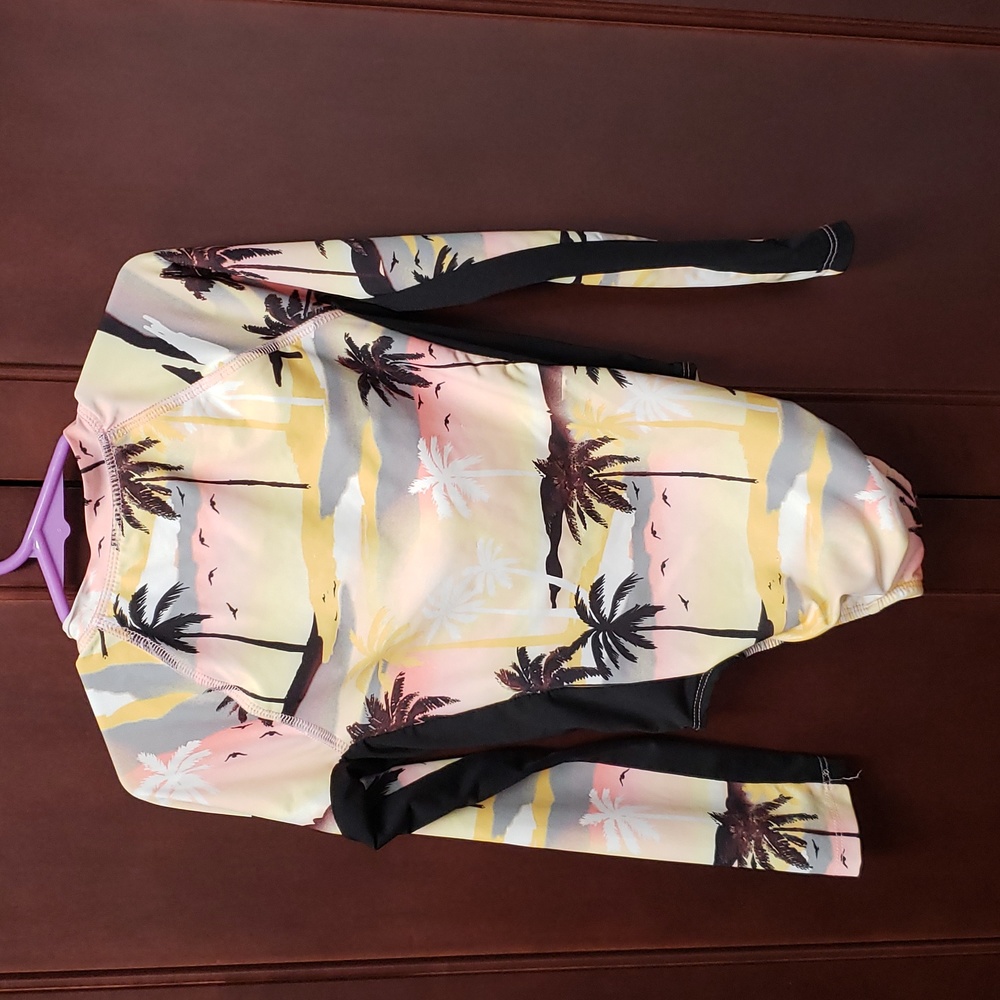 HOST PICK. Girl's Wonder nation 1pc, Long Sleeve Bathing Suit Size 6/6x - Picture 2 of 5